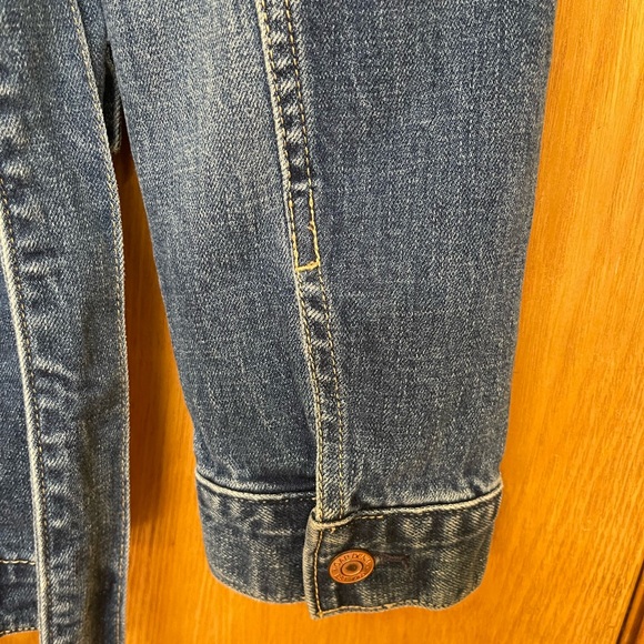 Like New  GAP Puff Sleeve Denim Belted Jacket Size Large - Picture 10 of 10